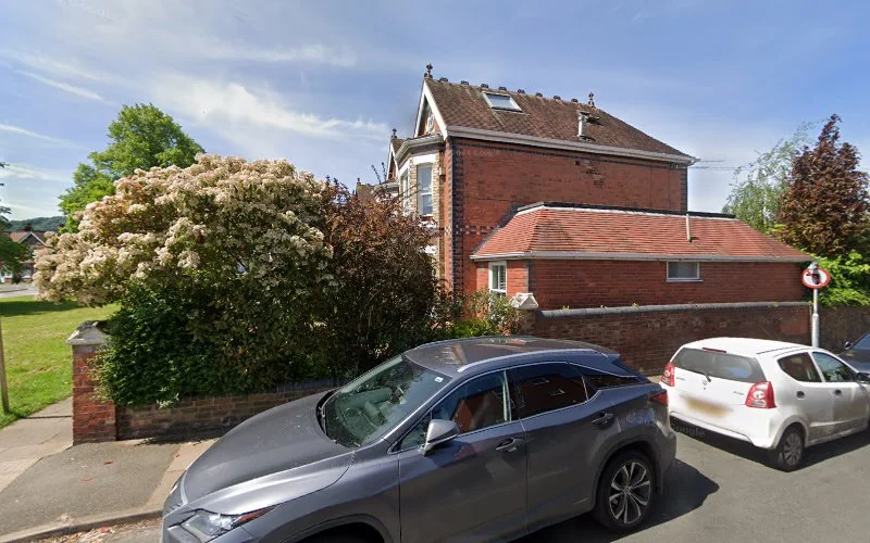 Morris D C - Dental clinic in Malvern