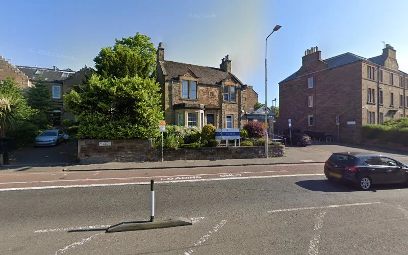 Campbell R - Dental clinic in Edinburgh