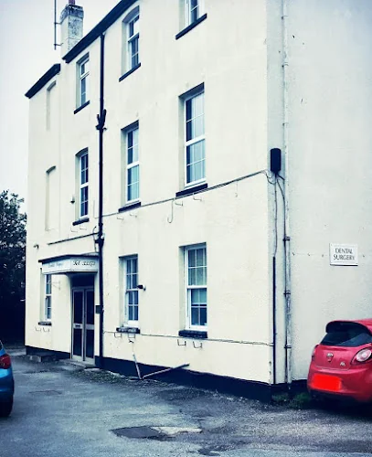 Stamford House Dental Practice - Dental clinic in Axminster