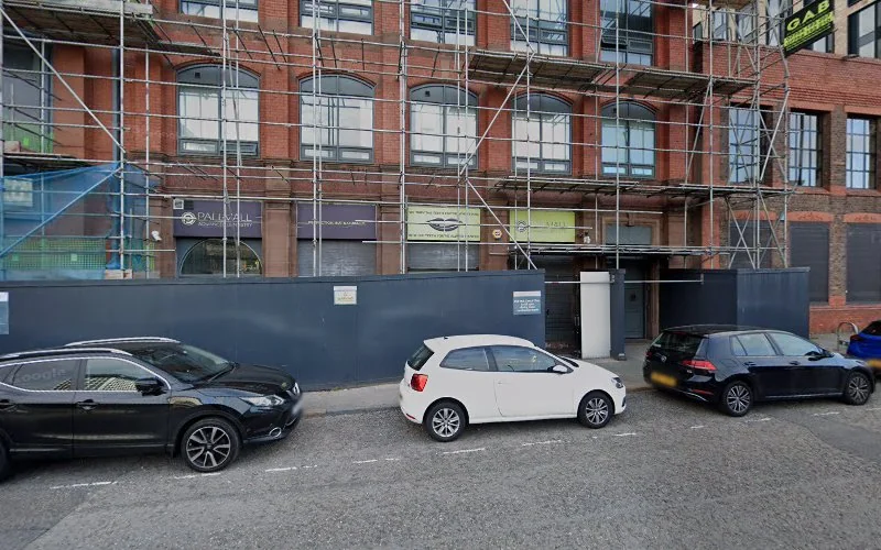 Dr Garry Wilson - Dental clinic in Liverpool