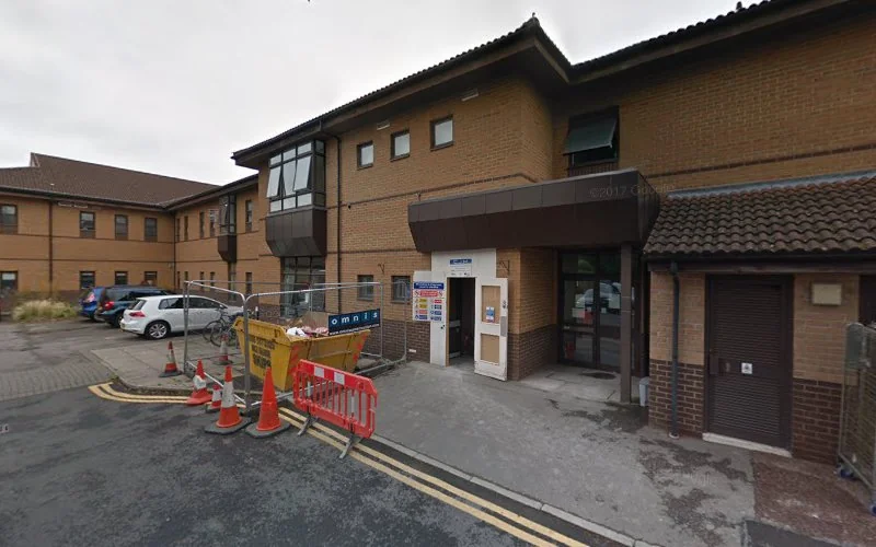 Dental HealthCare - Dentist in Cambridge