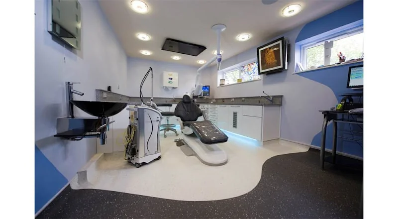 Smile Creations - Cosmetic dentist in Leighton Buzzard