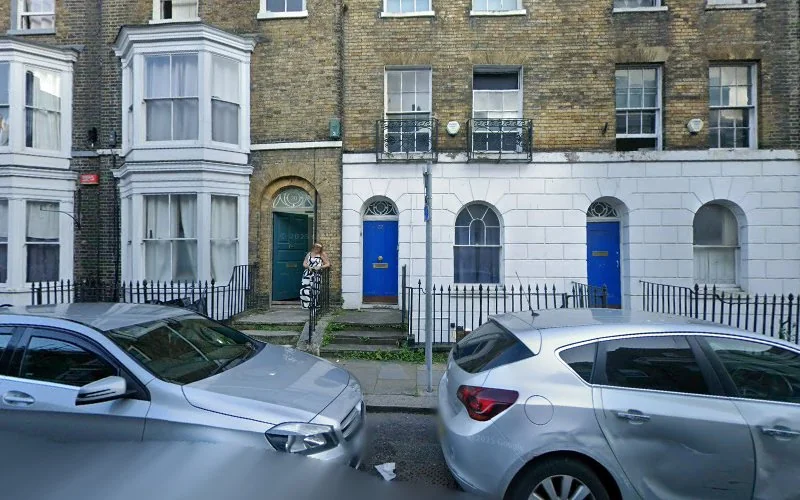 Safdar Nadim Associates - Dental clinic in Dover