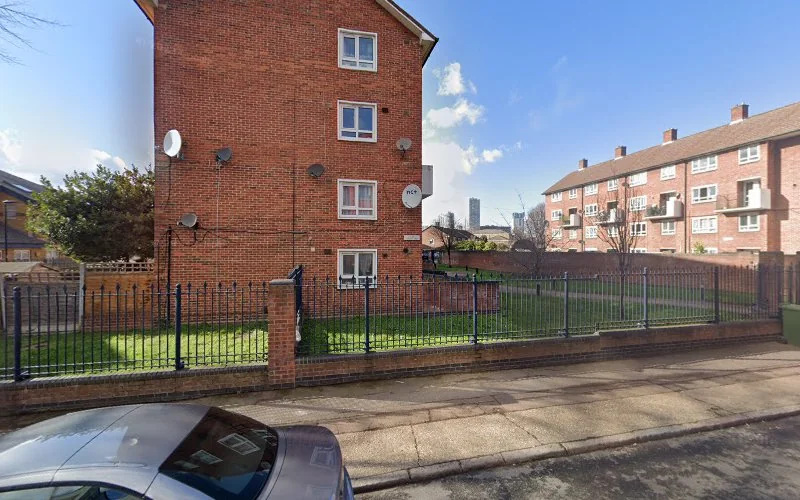 East London & the City Local Dental Committee - Dental clinic in London