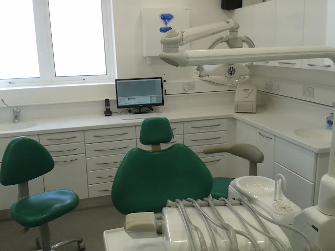 Cosmetic Smile Studio - Dentist in Beaconsfield