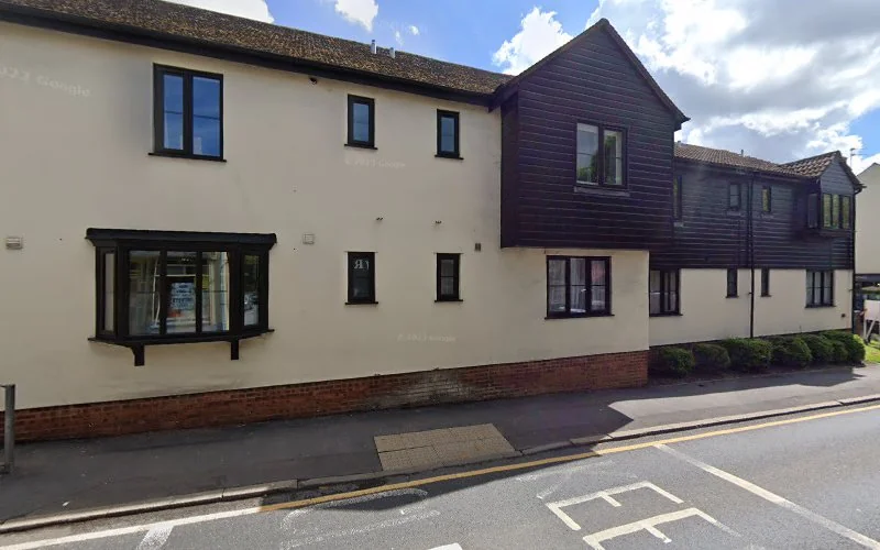 Oelofse M A - Dental clinic in Bishop's Stortford