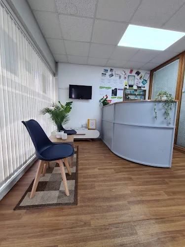 Magnus Dental Practice Ltd - Dental clinic in Newton Abbot