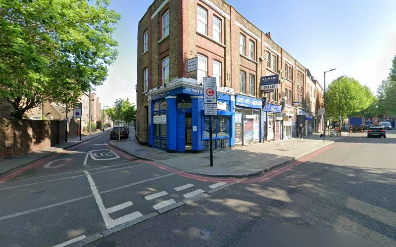 Dr B H Annobil - Tower Bridge Dental Surgery - Dental clinic in London