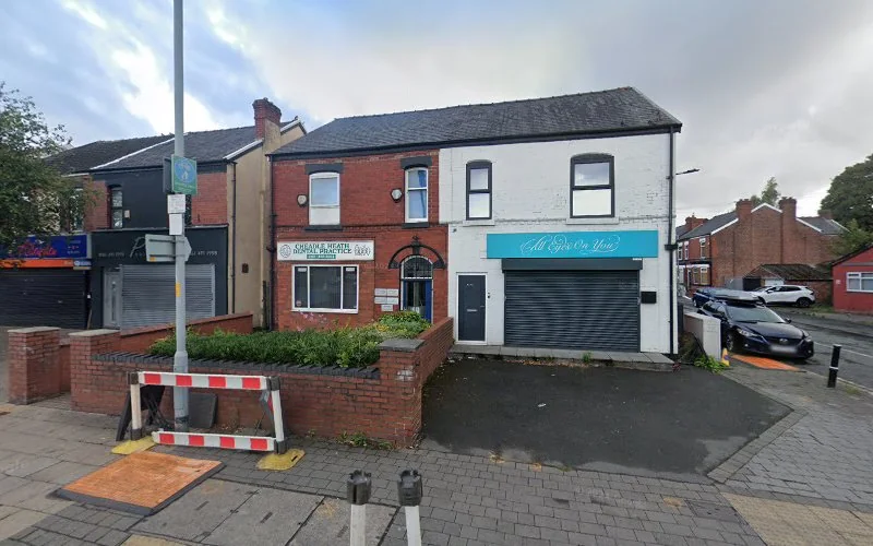 Longson R S - Dental clinic in Stockport