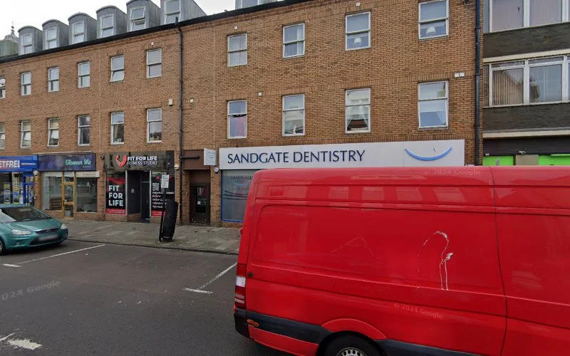 Sandgate Dentistry - Dental clinic in Ayr