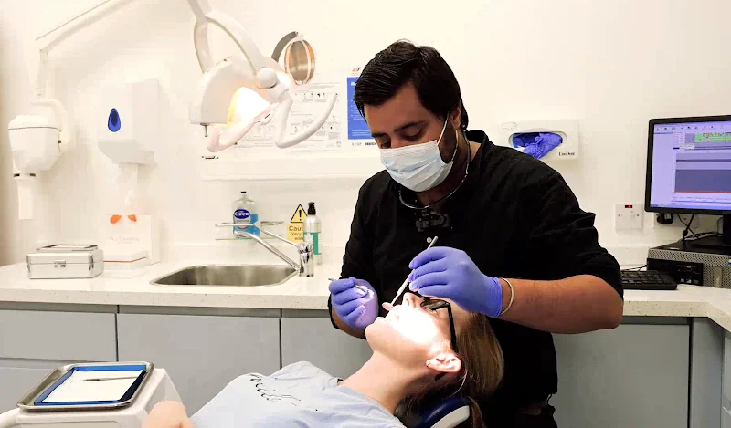 Monklands Dental Care - Dentist in Coatbridge