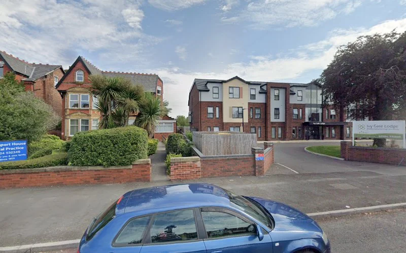 Dr C Lapsley - Dental clinic in Southport