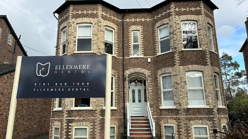 Ellesmere Dental Practice - Dental clinic in Altrincham