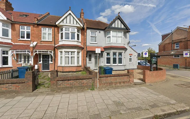 Khiroya Dentist - Dental clinic in Harrow