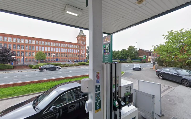 Ciffer A - Dental clinic in Manchester