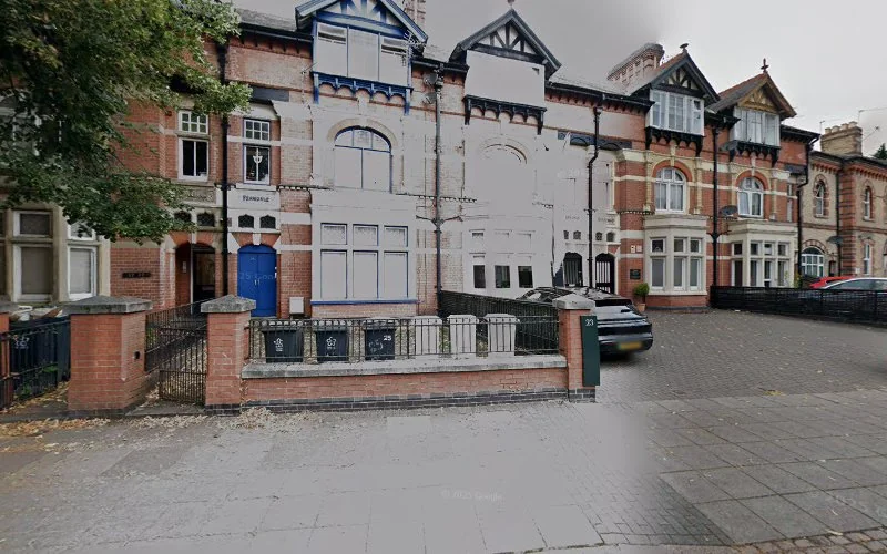 Seaton W - Dental clinic in Leicester