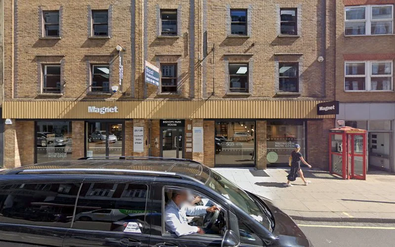 Estetica Dental Lab - Dental laboratory in London