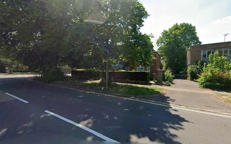 Xeon Smiles UK Ltd - Dentist in Epsom