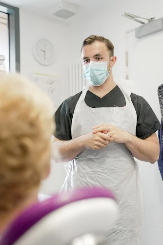 New Life Teeth - Dental implants periodontist in Edinburgh