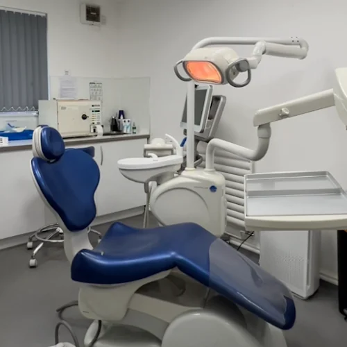 Hakimi Dental Clinic - Dentist in Oldbury