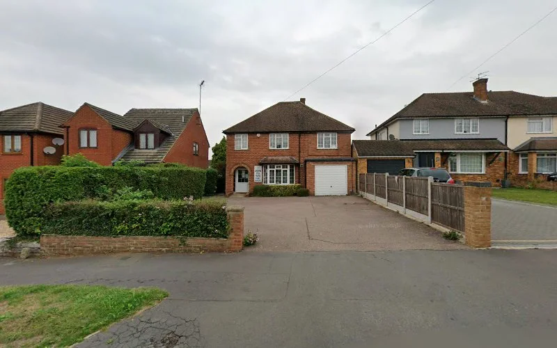 Longlands Dental Practice - Dental clinic in Hemel Hempstead