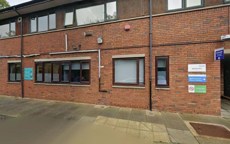 Buckinghamshire Priority Dental Service (Brookside) - Dentist in Aylesbury