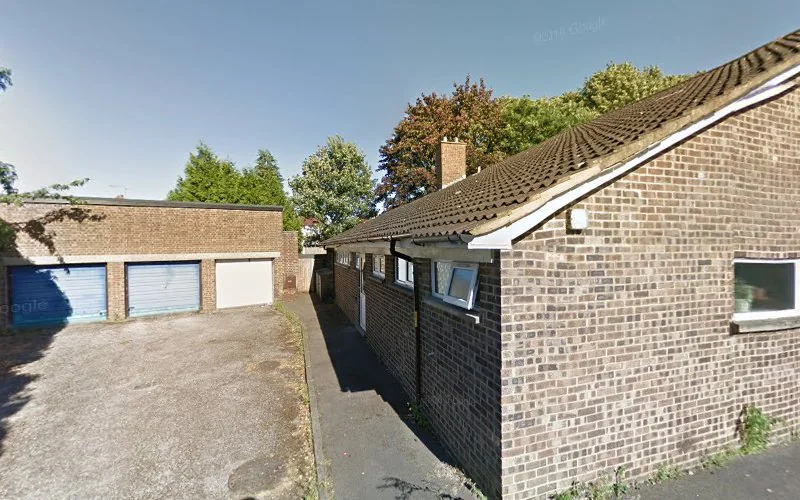 Smashingknashers - Dental clinic in Rickmansworth