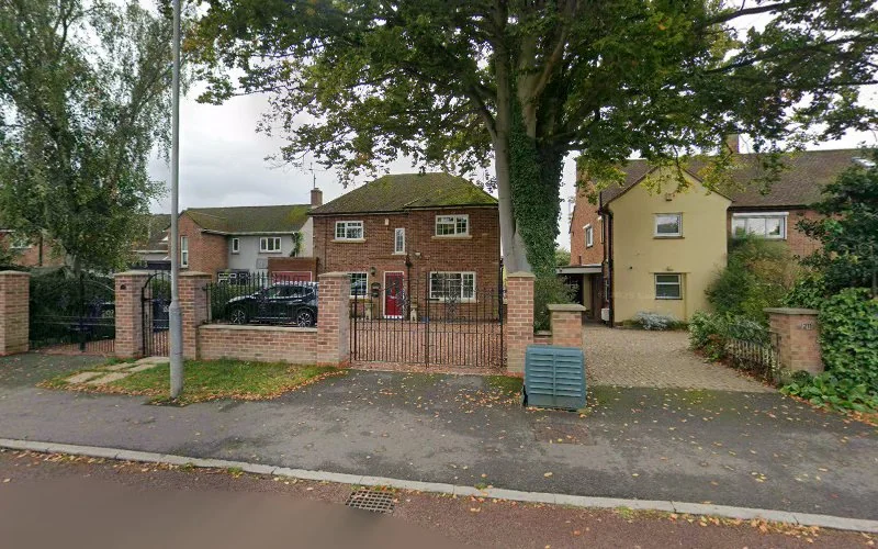 Ellis Dr S - Dental clinic in Cambridge