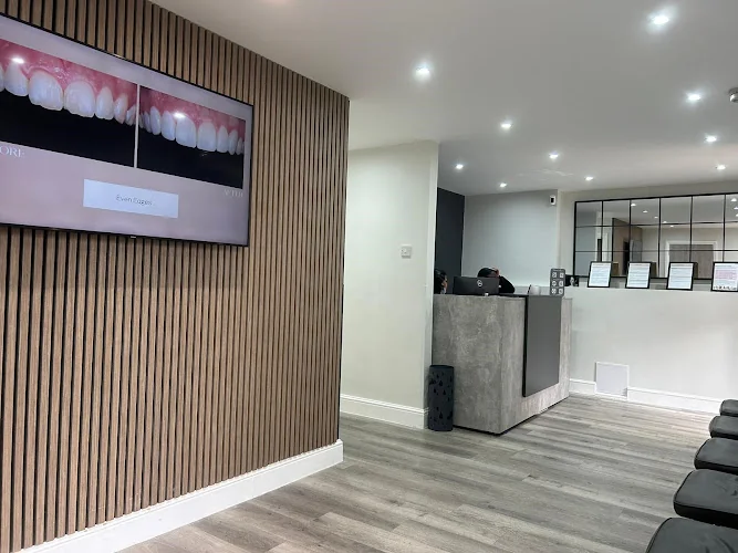 Diamond Smile - Beulah Hill Dental Centre - Dentist in London