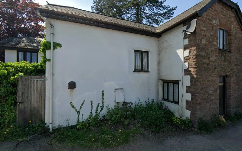 Currie Dr C - Dentist in Monmouth