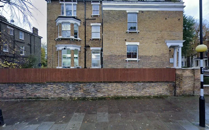 Visiting Specialist Services - Dental clinic in London