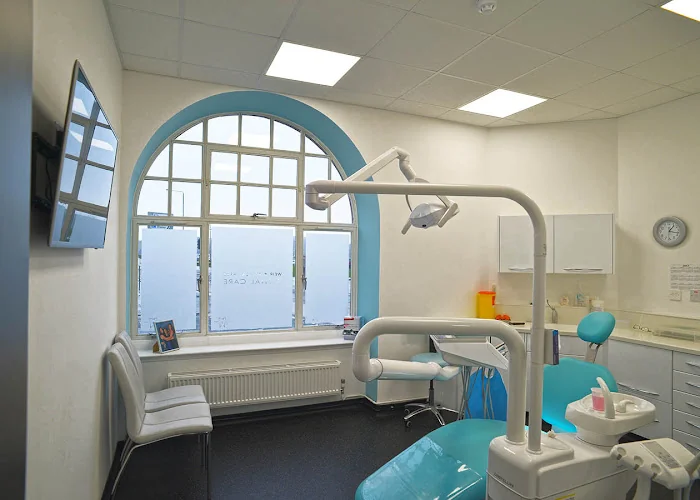 Weir and McClafferty Dental Care - Dental clinic in Gourock