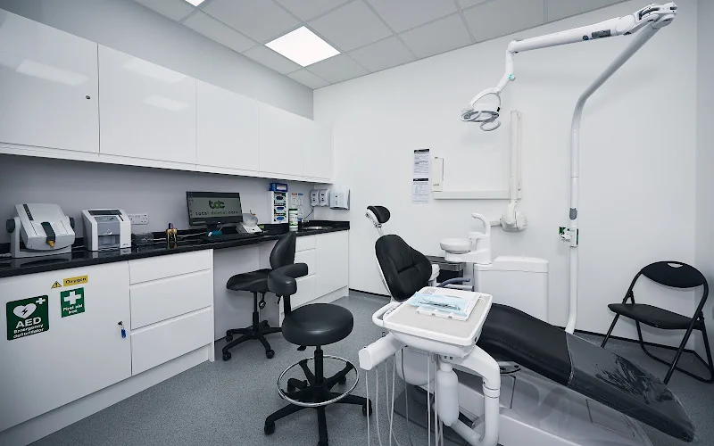 Acton Dental Care - Dentist in London