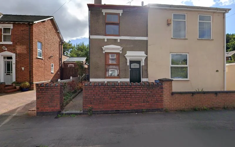 Fay's Pearly Whites - Cosmetic dentist in Kidderminster