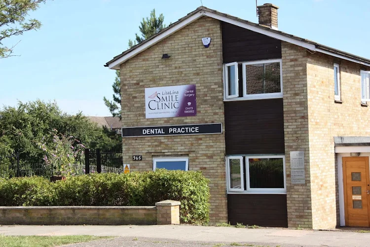 LisaLina Smile Clinic - Dental clinic in Ipswich