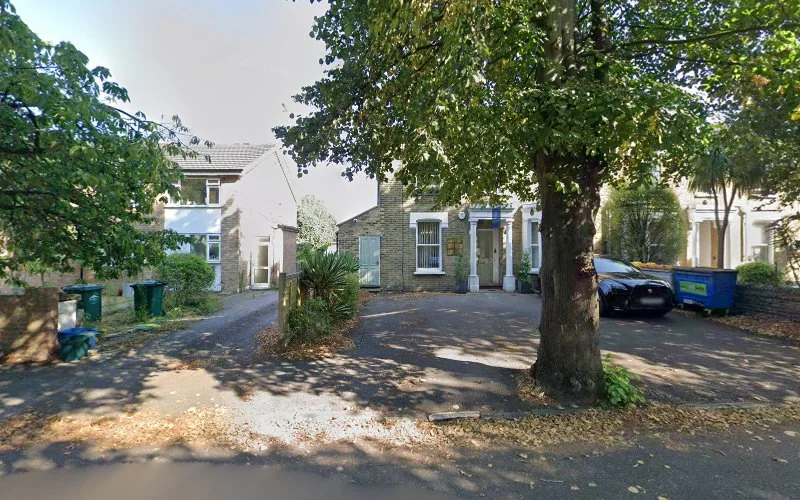 Dr. Simon Chard - Dentist in Staines