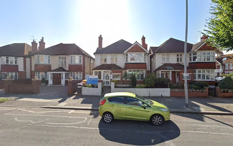Gordon B - Dental clinic in Hove