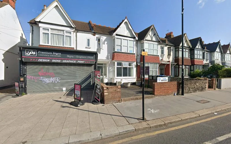 Rosewood Dental Care - Dental clinic in Croydon