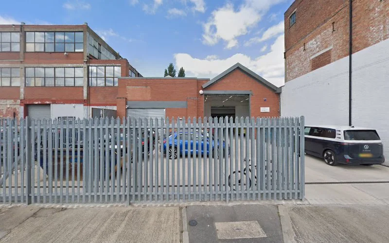 Sol Dental Technologies - Dental clinic in Leicester