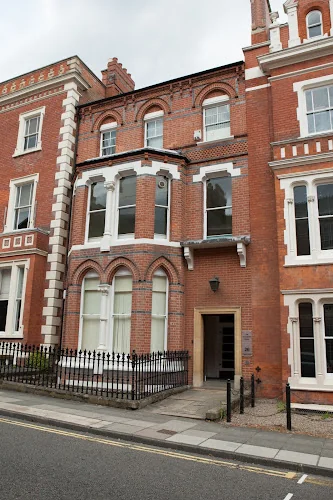 Pure Orthodontics - Orthodontist in Nottingham