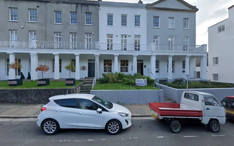 Day M I - Dental clinic in Exeter