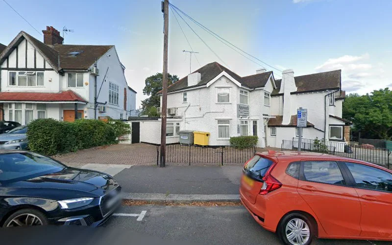 Mr S Kakkad - The Approach Dental Practice - Dental clinic in London