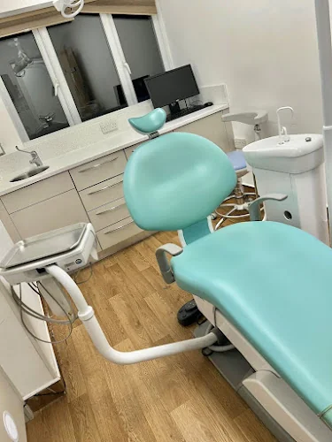 Colchester Smiles - Orthodontist in Colchester