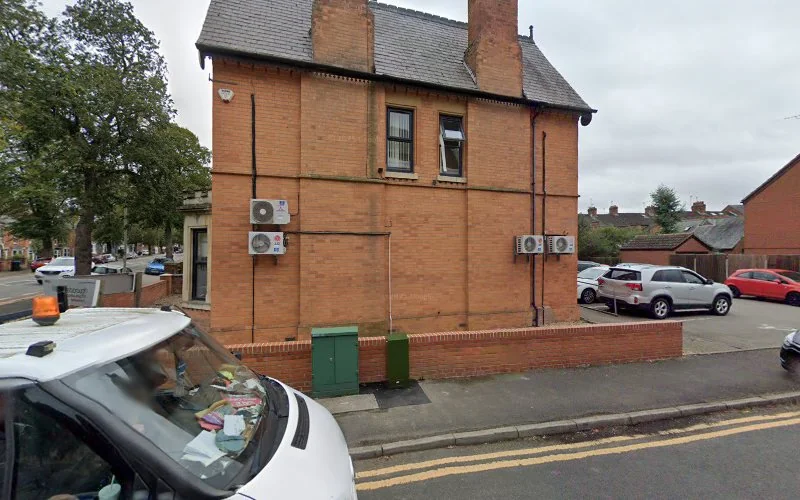 Hanji Dental Care - Dentist in Market Harborough