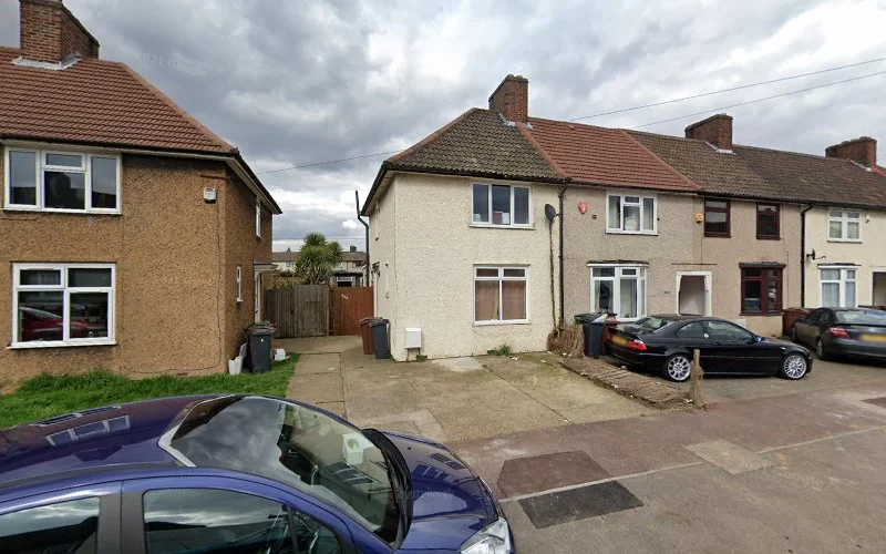 The Perfect Smile - Dental Supply Shop in Dagenham