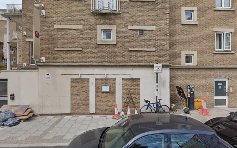 Mazaheri Pakan - Dentist in London