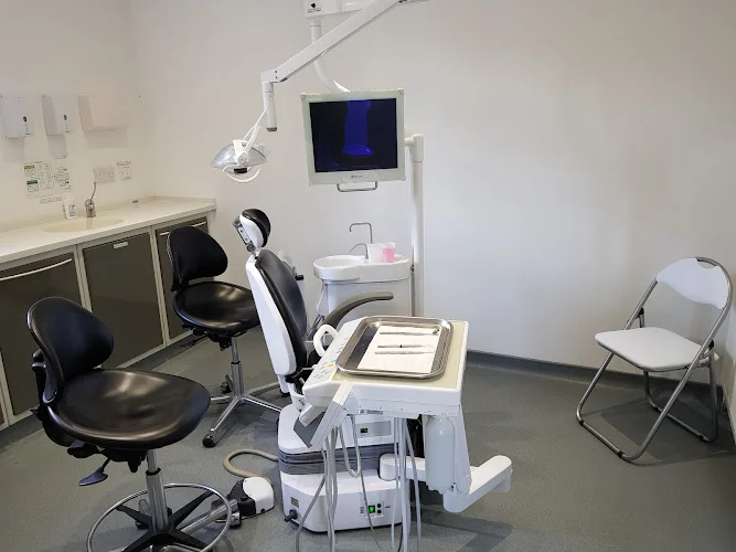 Parrock Dental & Implant Centres - Dental implants periodontist in Gravesend