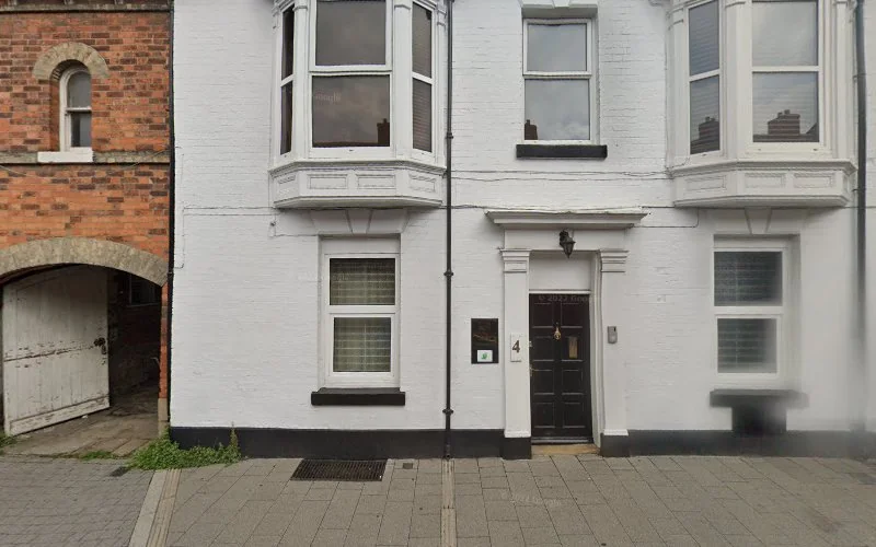 White House Dental Surgery - Dentist in Lincoln