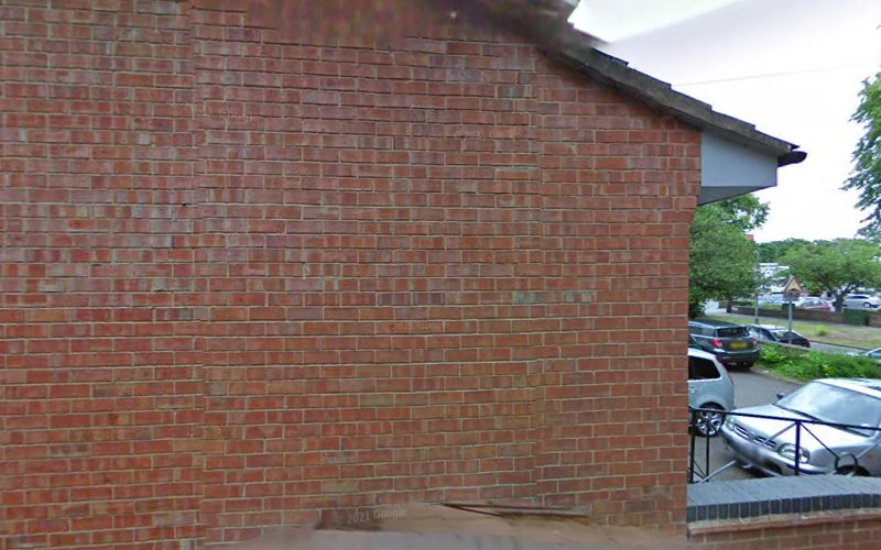 Rees J L - Dental clinic in Birmingham