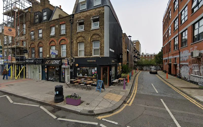 Dental Hygienist Tower Hamlets - Dental clinic in London